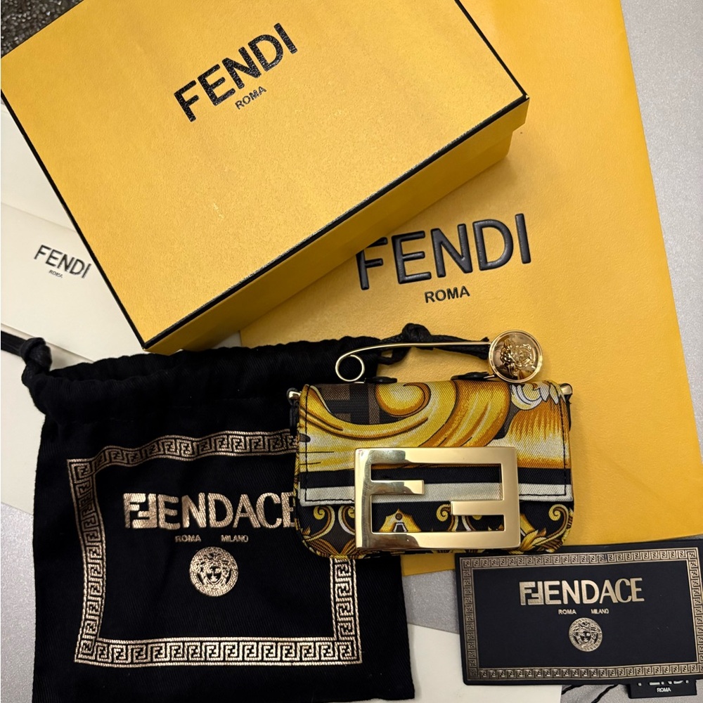 Fendace Fendi Versace Nano
Baguette Mini Micro Pristine Bag